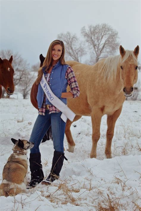 Wyoming Cowgirls Women