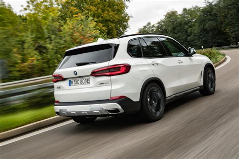 X5.7. The 2025 BMW X5 is a mid-size luxury SUV with three powerful powertrains, a deluxe interior, and advanced tech features. It offers a pleasant ride and handling, but not as sporty as some rivals, and has a … 