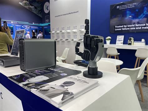 Xborg Robot to Unveil Next-Generation Dexterous Hand H02 - balustradellc