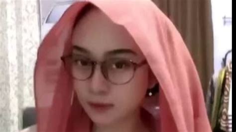 XXX PIDIO deepthroat & lapangan rumput Wimbledon free pron x agar lebih basah pencinta materi spesial kedai pempek Palembang puas adegan image 1
