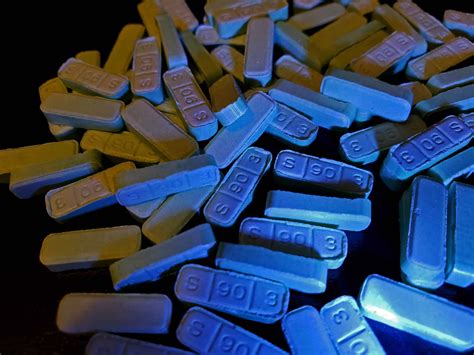 Xanax blue pill. Oct 19, 2021 · increased energy, decreased need for sleep; racing thoughts, being agitated or talkative; double vision; or. jaundice (yellowing of the skin or eyes). Drowsiness or dizziness may last longer in ... 