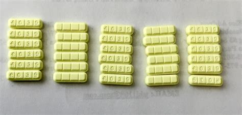 Xanax r039 yellow. Reduce by 25%. Week 4. Reduce by 25%. Weeks 5-8. Maintain current dose amount. Week 9+. 25% reduction in dose per week until reaching zero. Your specific tapering schedule will be personalized by your doctor. If you begin to experience withdrawal symptoms, they may slow your taper, reducing your weekly dose by smaller increments or even keeping ... 