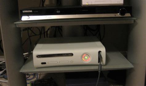 Xbox 360 3 red lights repair guide. - Documents inédits sur le colonel de longueuil.