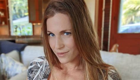 Unexperienced light-haired with meaty bumpers and blue eyes, Xev Bellringer is petting her clittie while getting banged. 1 year ago. PornDR. 89% HD 15:37.