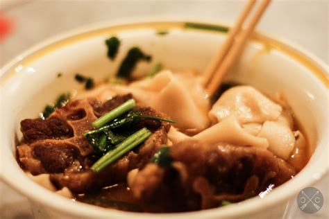 Xi-an famous foods. Known for its rich farm land, Indiana is most famous for its plentiful fields of corn and apple orchards. While it is most famous for its tradition of corn on the cob, Indiana’s ap... 