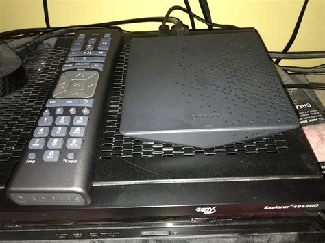 Xi6 digital cable box. As Comcast has moved towards IP simulcasting of all channels, the requirement to have a traditional cable box "gateway" (XG1 or XG2 series) for the Xi5/Xi6 client boxes to use for live TV has changed. 