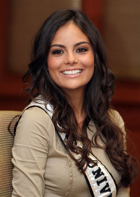 Ximena. Ximena Córdoba, currently 44, was born on November 4, 1979, in Medellín, Antioquia Department, Colombia. She grew up in Medellín, where she had a loving and supportive family. Her mother, Gloria María Londoño, was influential in her upbringing. However, there is no information available about her siblings. 