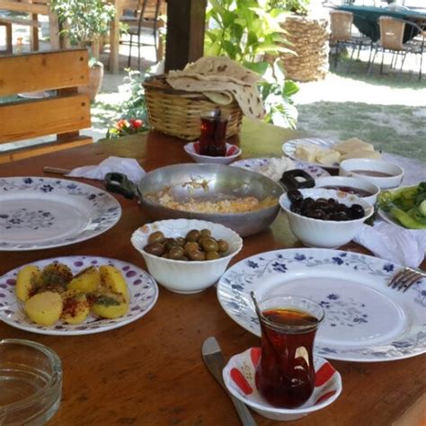 Yörük Köy Kahvaltısı WorldPlaces.