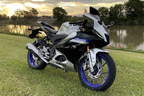 Yamaha R15M - The best R15 yet? | Yamaha R15 v4 Review | Sagar ... - balustradellc