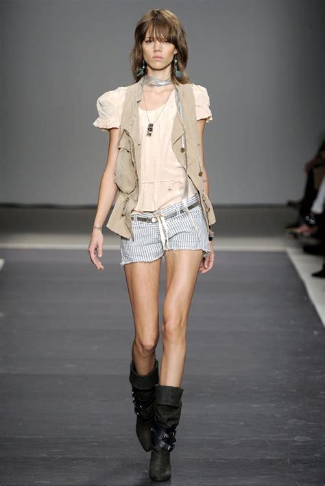 Yaboglu Halı ve Koltuk Yıkama