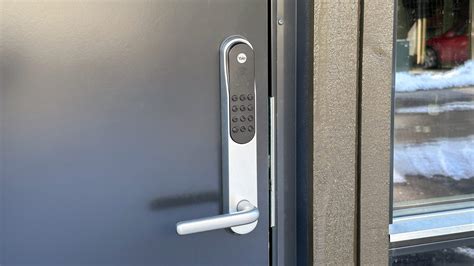 Yale doorman classic