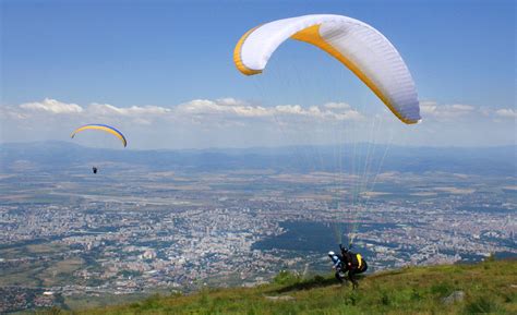 Yamaç Paraşütü Başlangıç Pilot Eğitimi (P-2). 