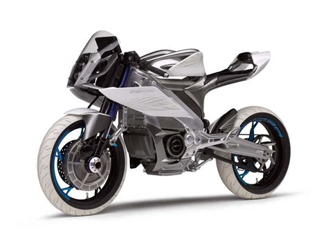 Yamaha electric motorcycle. Its looks are also based on Yamaha’s Jin-Ki Kanno EV Design concept that was used to create the Motoroid. Yamaha says E01 features usability equal to that of a 50-125cc gasoline-powered scooter. It packs a Yamaha-developed electric motor capable of 10.86hp. While it may not pack a swappable battery like the EMF, it still boasts a … 