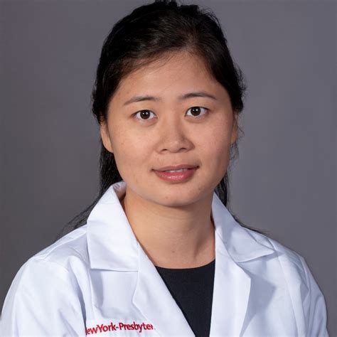Dr. Yanjin Yang is an internist in Brooklyn, NY and is affiliated with NewYork-Presbyterian Brooklyn Methodist Hospital. She received her medical degree from St. Matthew's University and has been in practice 10 years. She is one of 395 doctors at NewYork-Presbyterian Brooklyn Methodist Hospital who specialize in Internal Medicine.. 