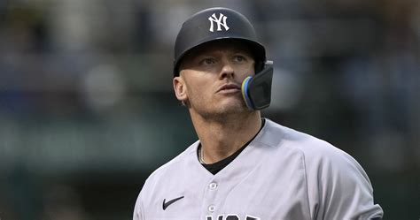 Yankees’ Josh Donaldson hurts calf and could be headed back to injured list