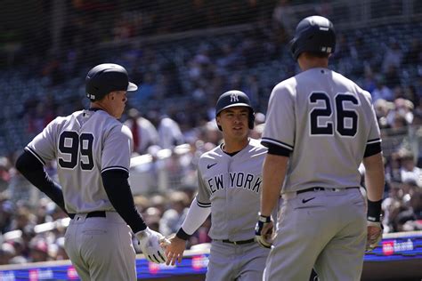Yankees’ bats break out to salvage series finale vs Twins in 12-6 win