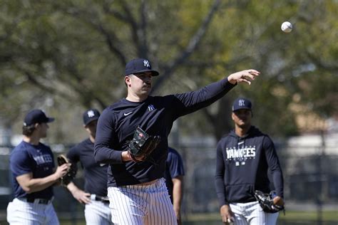 Yankees Notebook: Carlos Rodon throwing but delayed by back tightness