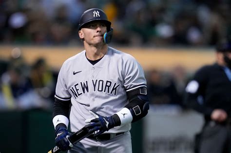 Yankees Notebook: Josh Donaldson’s future up in the air following high-grade calf strain