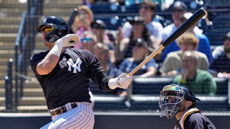 Yankees Notebook: Josh Donaldson notes simplified mechanics after double-dinger day