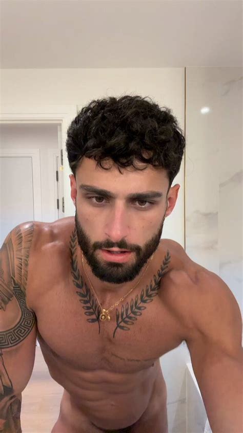 Yanni Nicolau Channel