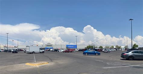  Walmart Neighborhood Market is directly at 8115 North Loop Drive, in the east region of El Paso. The discount store serves the people of Hacienda Heights, Tigua, Loma Terrace and San Jose. Today (Thursday), working hours start at 6:00 am and end at 11:00 pm. . 
