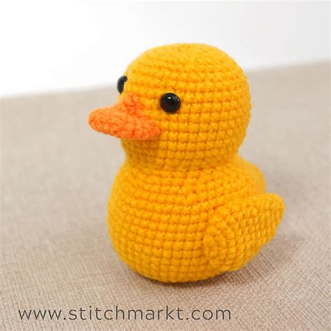 Yellow Rubber Duck Crochet pattern by Jen Pattern
