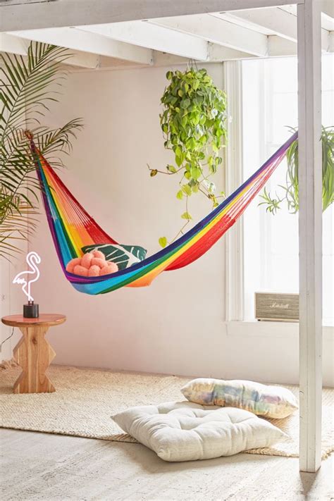 Yellow leaf hammock. This version also seems to support contactless payments. Update: Some offers mentioned below are no longer available. View the current offers here. Update 10/5/18: An earlier versi... 