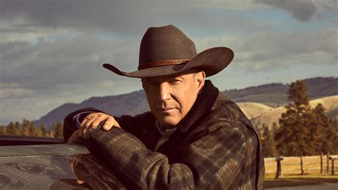 Yellowstone season 5 kevin costner. Nov 22, 2021 · The Kevin Costner-led series was an almost-instant hit.Nearly 5 million viewers tuned in for the Yellowstone series premiere, and the ratings held throughout the season, making Yellowstone the ... 