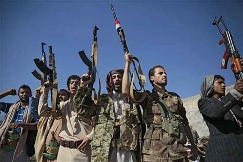 Yemen: Saudis free 13 Houthis as Omani officials in Sanaa