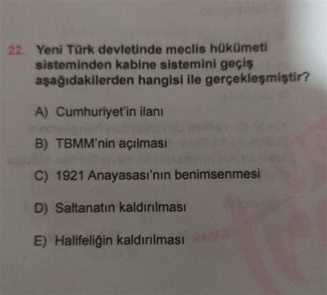 Yeni Türk devletinde; I. Hafta sonu tatilinin pazar gününe alınması.
