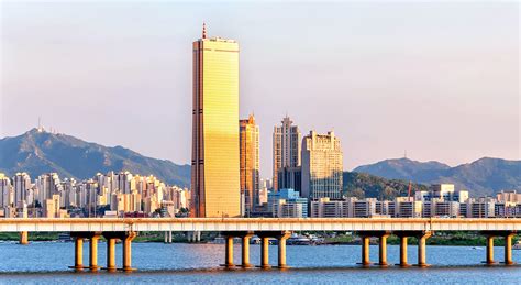 It is along the Han River and surrounding the Parliament House. . Yeoeuido