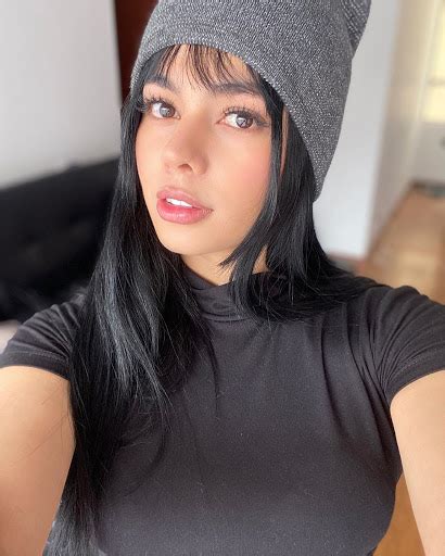 How much does Yineth Moreno ( @yinethcolombiana) make on OnlyFans? According to our estimates (which may be wrong), @yinethcolombiana earns about $14.0k monthly from their OnlyFans. This estimate includes subscription cost, tips and other factors. @yinethcolombiana onlyfans account, earnings and onlyfans @yinethcolombiana profile.