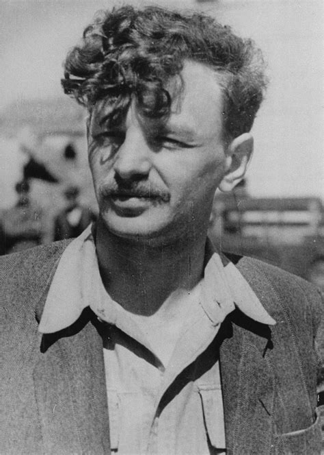 Yitzhak zuckerman biography examples