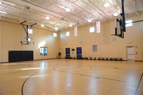 Ymca basketball court. The Y invented basketball in 1891 and serves over 1 million youth sports participants annually. Our sports programs emphasize fun, safety and positive, equal play. The McGaw YMCA Basketball Skills Academy helps youth learn and hone fundamentals to feel confident in game play. Experience the Y Sports difference where we emphasize each ... 