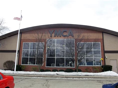 Ymca lake geneva. Representatives from the Geneva Lakes Family YMCA first presented plans to purchase an area of the Hillmoor property to Lake Geneva officials during the Feb. 6 city council committee-of-the-whole meeting. 