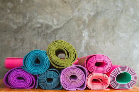 Yoga Mat Showdown: TPE vs. PVC vs. Rubber – branded