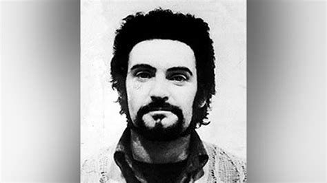 Yorkshire Ripper Peter Sutcliffe dies - BBC News