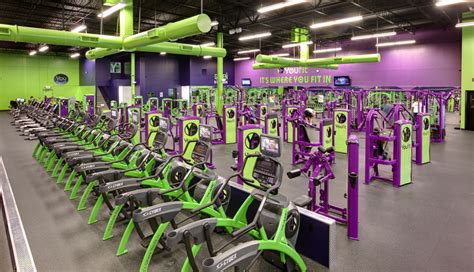 Youfit fitness. Apr 21, 2023 ... Are you ready to start your fitness journey with YouFit Gyms? Your first step is deciding which membership level is right for your needs. 