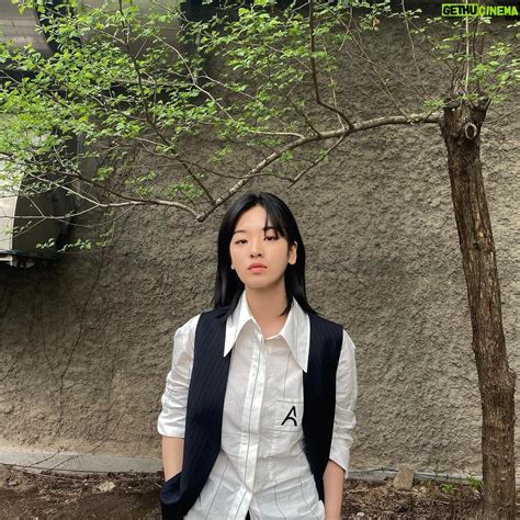 Young Lee Instagram Zhoukou
