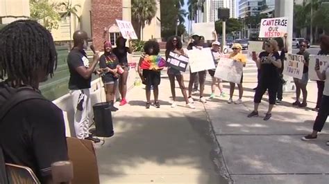 Young activists opposed to DeSantis’ classroom policies hold march, rally in Fort Lauderdale