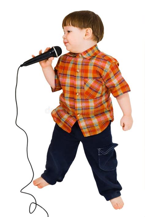 Young kid sings