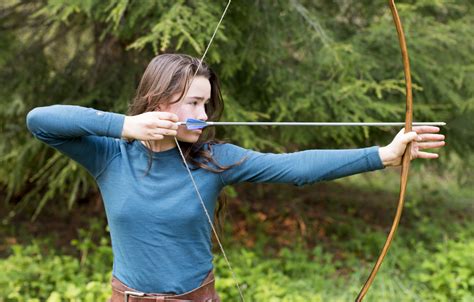 Best Youth Bow – Bear Archery Royal. Bear Archery takes its experience from a long history of bow-making. The Bear Archery Royal makes a solid impression and looks the part during use. Check Price on Amazon. This bow is full-grown but reduced in size to be manageable for younger and novice archers.