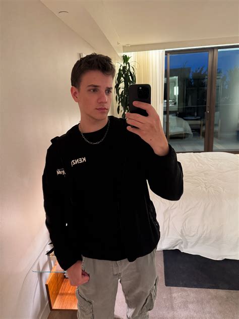 Youngaussieboy98 Onlyfans Leaked +18 🍑 201 Photos