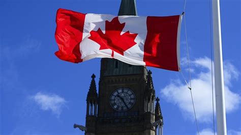 Younger Canadians favour changing ‘O Canada’ lyrics: poll