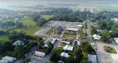 Youngsville la. About. In 2021, Youngsville, LA had a population of 15.2k people with a median age of 32.7 and a median household income of $101,455. Between 2020 and 2021 the … 