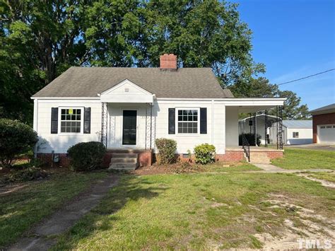 Youngsville nc 27596. 37 photos. SOLD ON NOV 17, 2023. 170 Baker Farm Dr, Youngsville, NC 27596. $409,900. Sold Price. 4. Beds. 3. Baths. 2,511. Sq Ft. About this home. Brand new … 