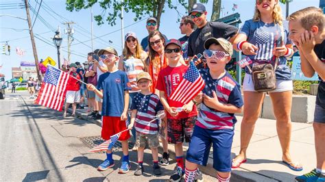 Your Guide to Celebrating the July 4th Weekend