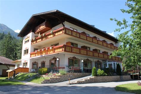 Your nature resort in the Lech Valley - Hotel Föhrenhof