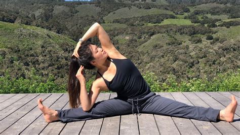 Join Adriene on Day 14 of The 30 Days of Yoga journey! Mindful Hatha Yoga Workout. This yoga workout is more of a practice than a workout, in my world anyway.... 
