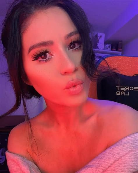 🔥 Yunalesckagames Onlyfans Leak +18 222 Photos
